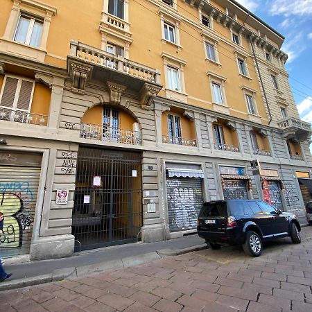 Lm Tortona House Apartment Milan Bagian luar foto